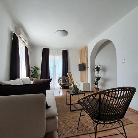Apartmani Masline ヤセニクセ エクステリア 写真