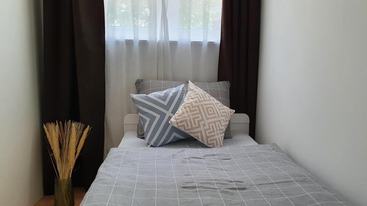 Apartmani Masline ヤセニクセ エクステリア 写真